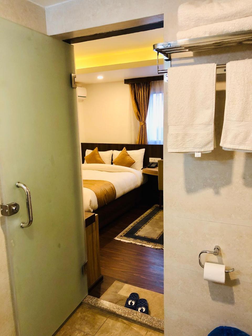The Milestone Hotel Katmandu Kültér fotó